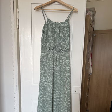 Only Kleid