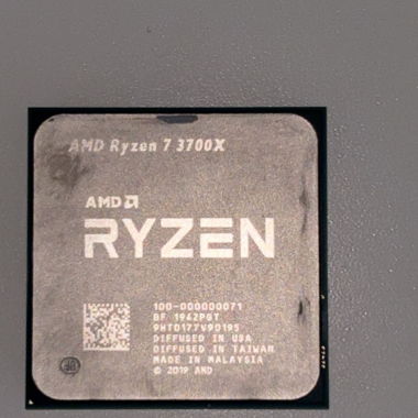 CPU AMD Ryzen 7 3700X
