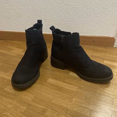 Black boots