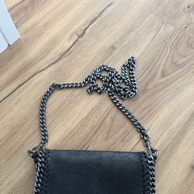 Schwarze Habdtasche
