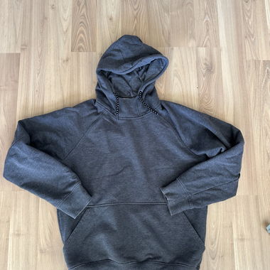 Grauer Hoodie