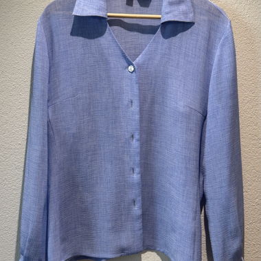 Elegant oversized shirt