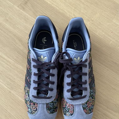 Adidas liberty 