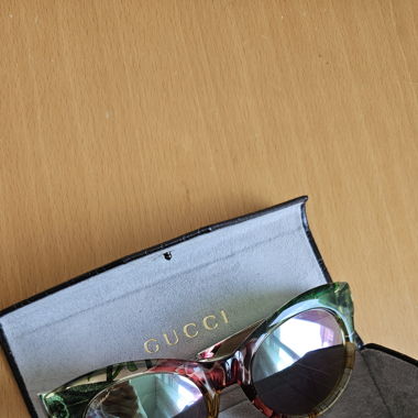 Sunglasses Gucci