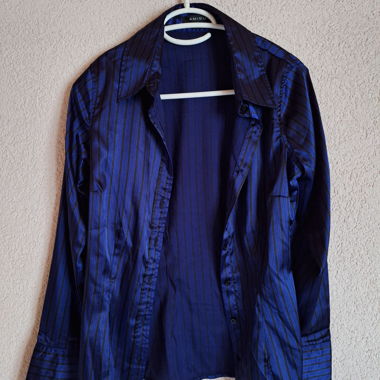 Chemise bleu roi