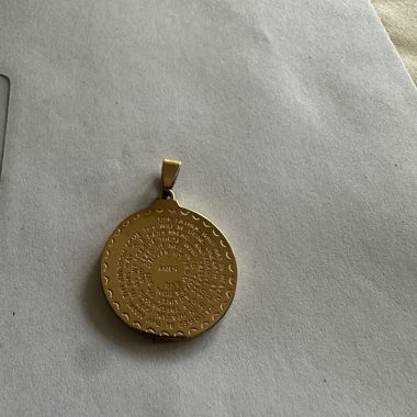 Gold-tone serenity prayer pendant