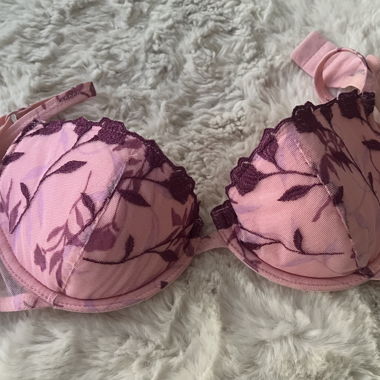 Soutien-gorge fleur rose designer Huit