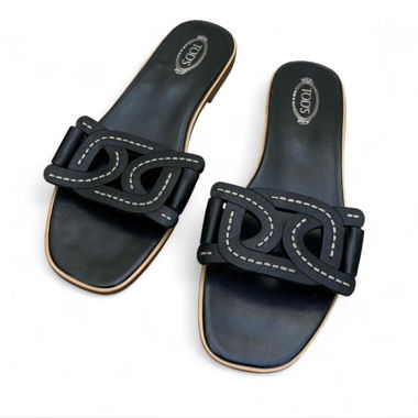 Tod’s Black Leather Slides (38.5)
