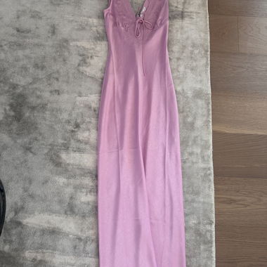 Langes rosa Kleid