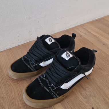 Vans Knu Skool Sneakers