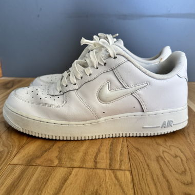 NIKE AIR FORCE 1
