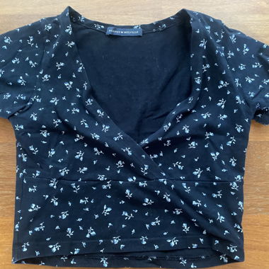 Haut floral Brandy Melville, envoi 2fr