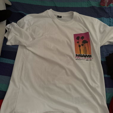 NEW YORKER MIAMI T SHIRT