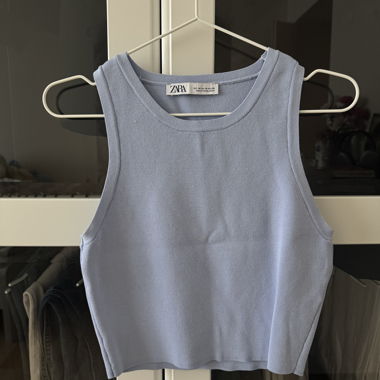 Top corto a coste azzurro chiaro ZARA