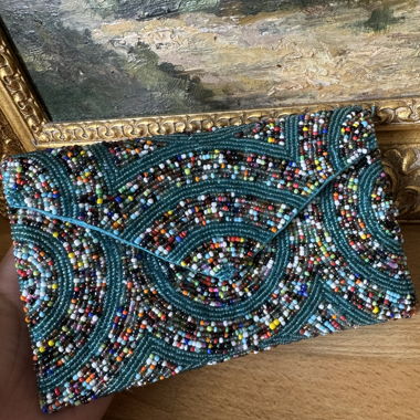 Pochette con perline