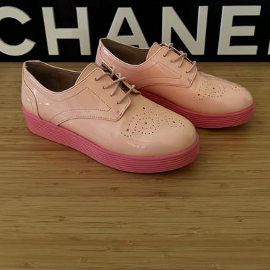 Mellow Yellow Rose Lackleder Derby-Schuh T. 37