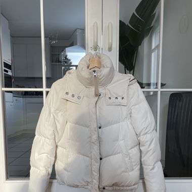 Warme Daunenjacke von Marc O' Polo in cremeweiss