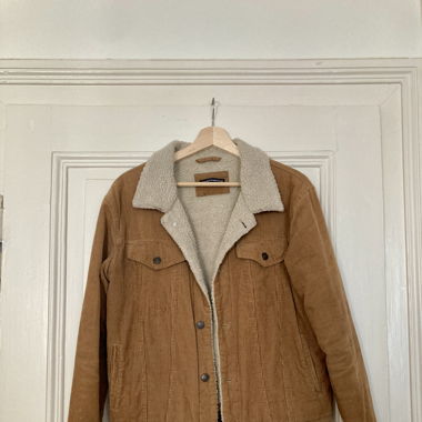 Brandy Melville Corduroy Jacke