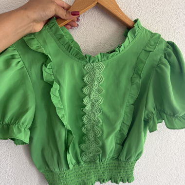 Top Verde con Balze