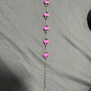 Rosenfarbiges Kettenarmband