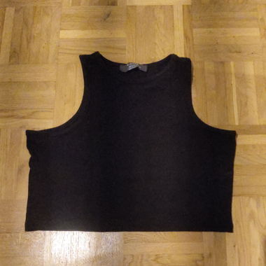 Schwarzes Crop Top