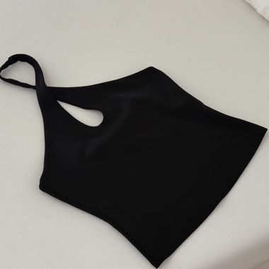 Schwarzes Halter-Top