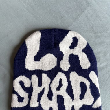 la shady beanie