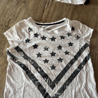 Weisses T-Shirt mit Print