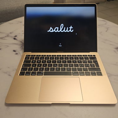 MacBook Air Retina Gold