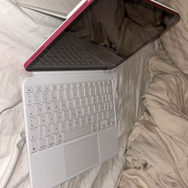 Apple keyboard 