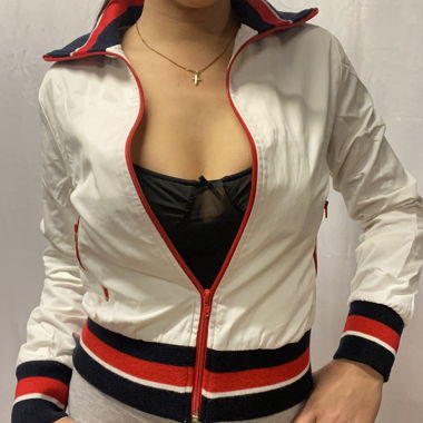 Weisse leichte „Trainerjacke”
