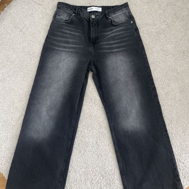 baggy black jeans
