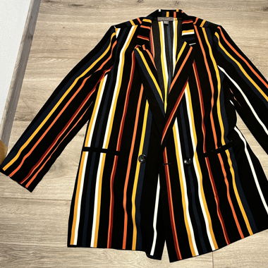 Blazer long noir, orange, rouge, jaune