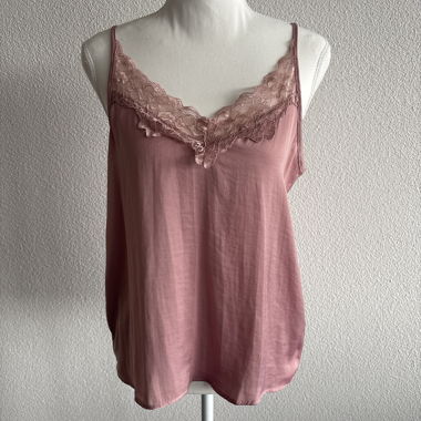 Top in pizzo rosa