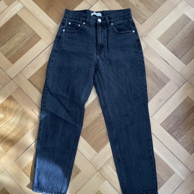 Mom Jeans nere