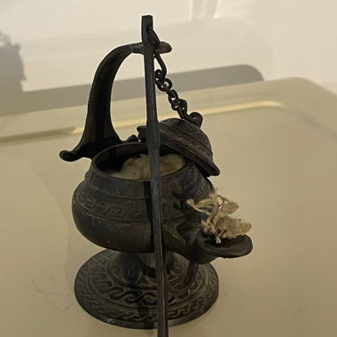 Oil lamp from 1001 Nights