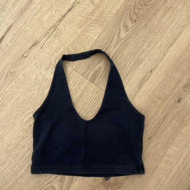 Brandy Melville crop top
