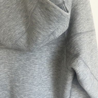 Nike Tech Grau