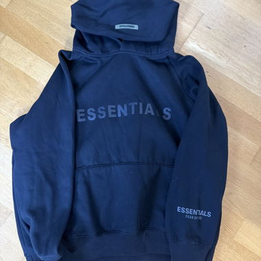 Hoodie Essentials noir