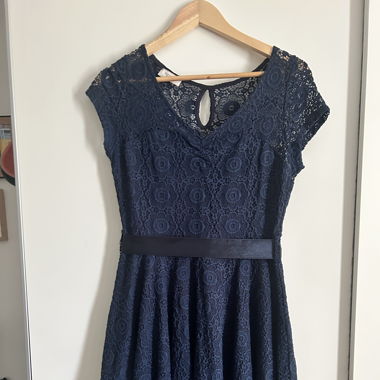 Robe patineuse en dentelle