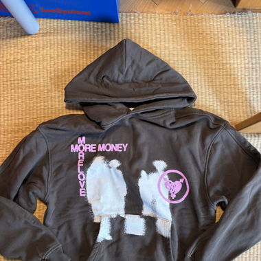 Brauner Hoodie von "More Money More Love"
