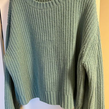 BERSHKA: mint green sweater