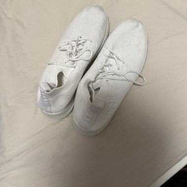 Baskets blanches - bonnes conditions
