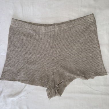 Zara Strick-Shorts 