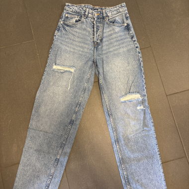 Jeans size 36