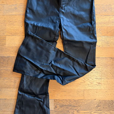 Pantaloni neri