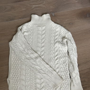 Sweater knit white 
