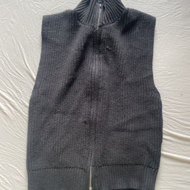 Pull & Bear tank top / zip-up gilet
