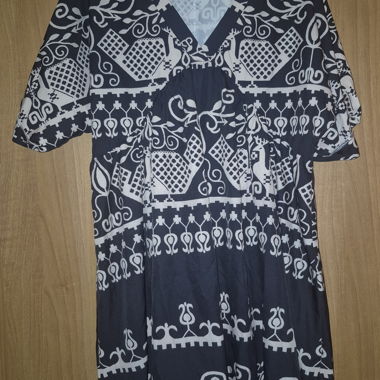 Kleid mit Fantasie-Muster