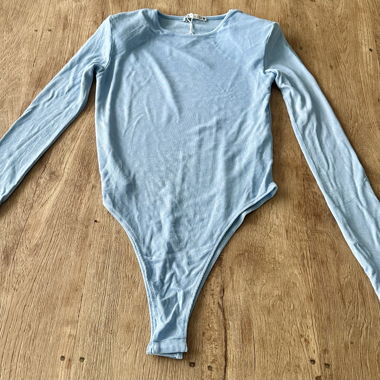 Zara Damen Body Langarm Gr. S Hellblau